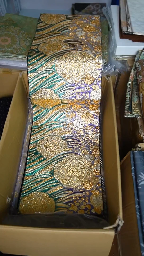 织绣13织金宝相花卉