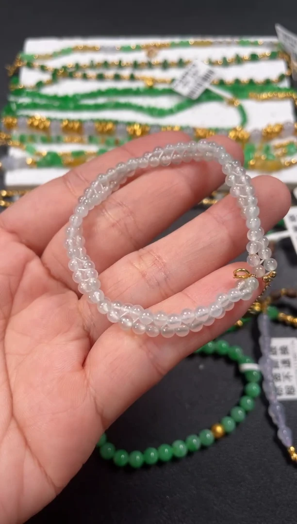 18K金镶嵌手链翡翠一条  P538