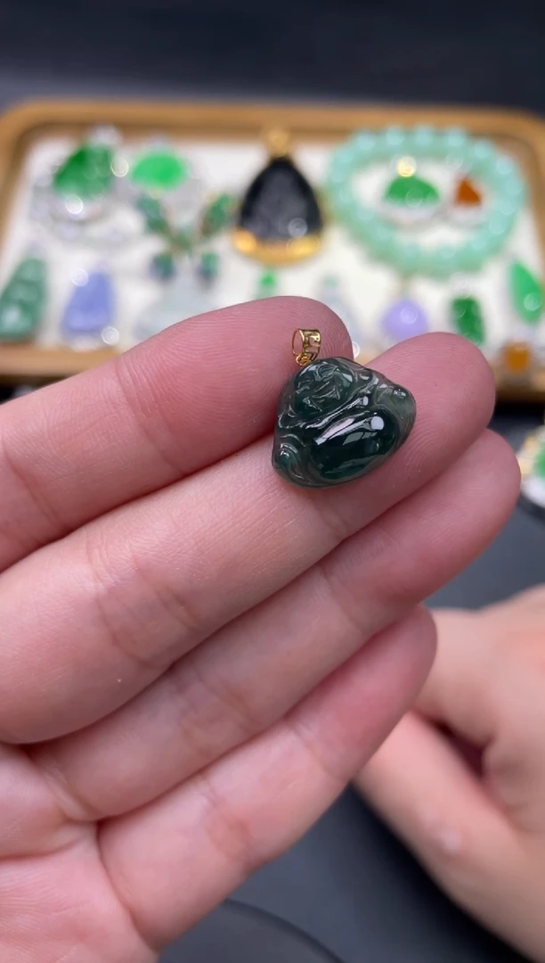 【闪购商品】翡翠颈饰18K金镶嵌26.........