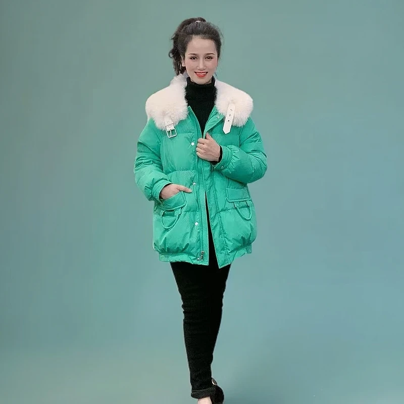 冬季毛领设计款保暖服