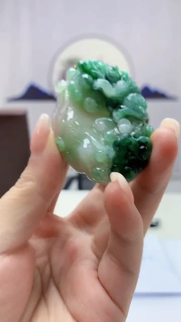 定制翡翠未镶嵌5159ms-毛货95金蟾