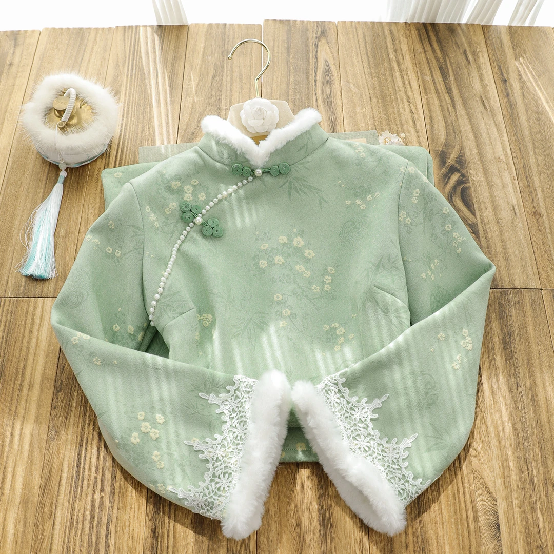 俏娘鱼绿色加绒保暖毛绒领新中式旗袍女2025冬新款气质素雅年轻款