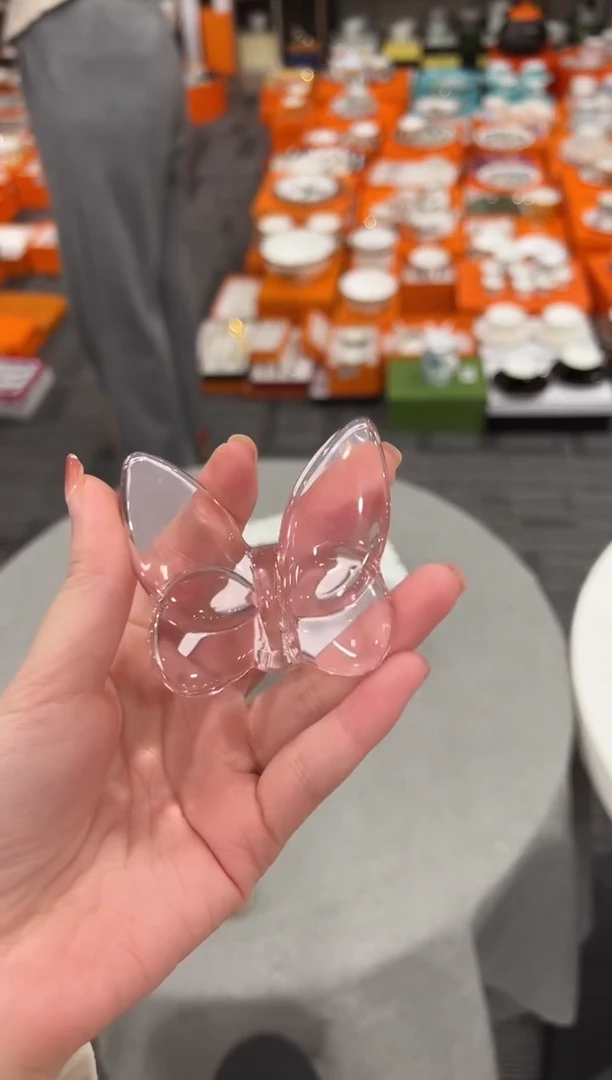 【闪购商品】杯白花纸巾-------------