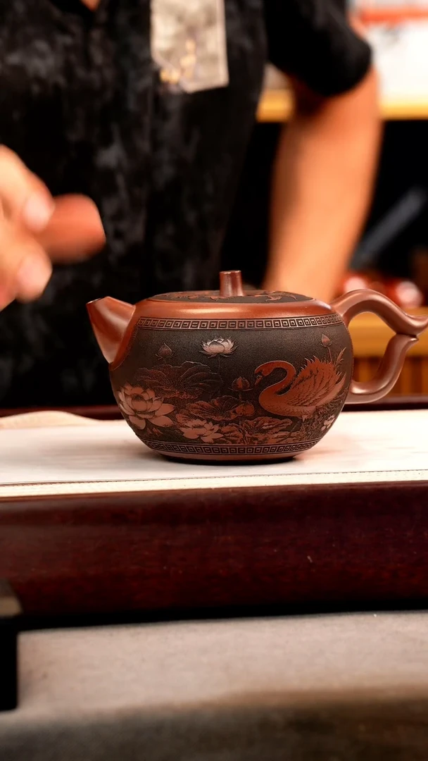 茶壶紫砂石红 苹果壶 天鹅