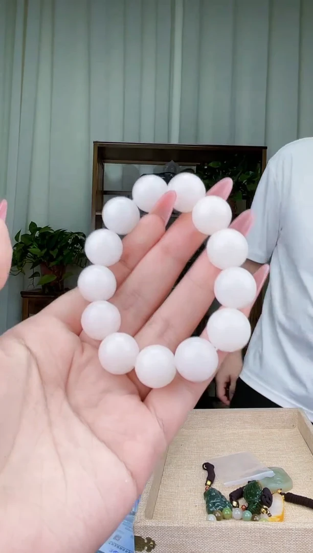 和田玉未镶嵌挂件拍一发一，多样性发货！