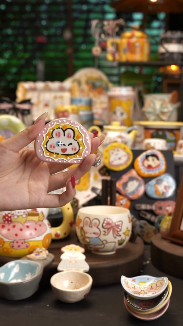 小*妮【原创设计】景德镇手绘陶瓷