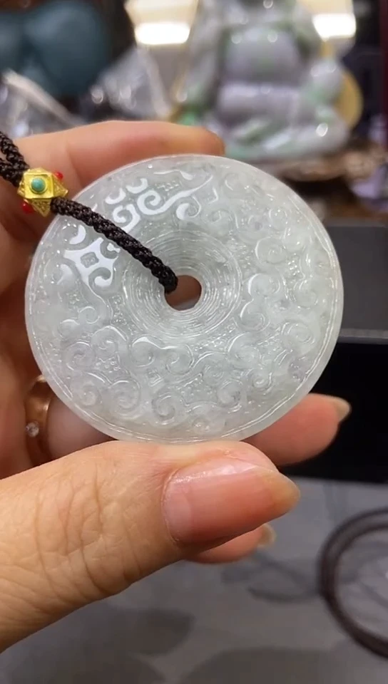 颈饰未镶嵌翡翠茉**?吊坠