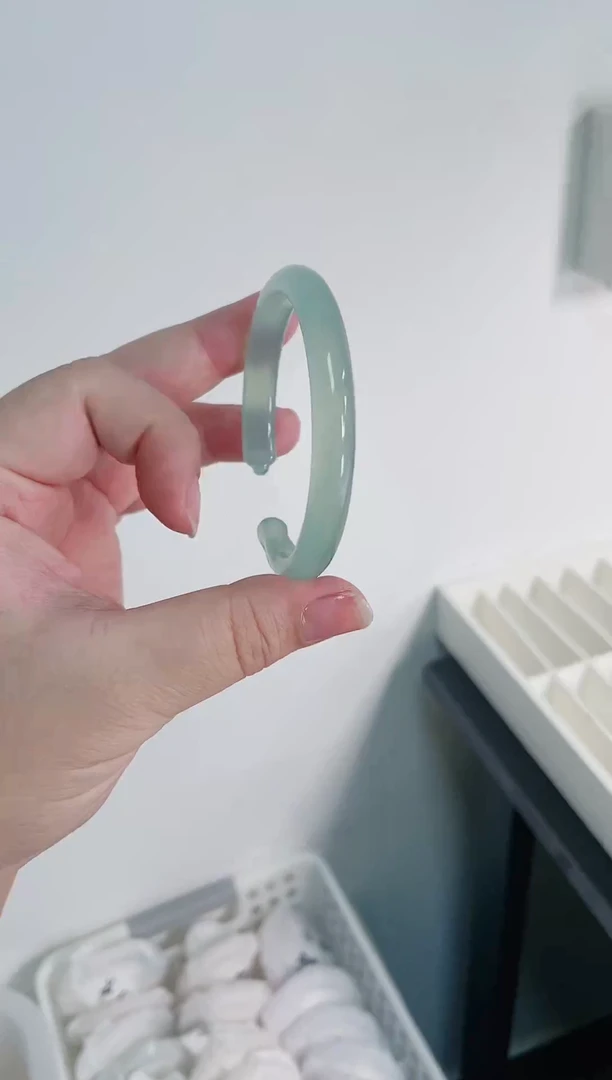 【闪购商品】玛瑙/玉髓手镯未镶嵌032圈口54