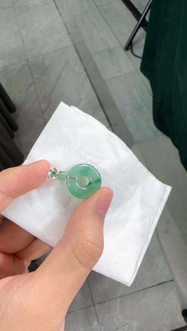 吊坠(不含链)18K金镶嵌翡翠翡翠甜甜圈吊坠