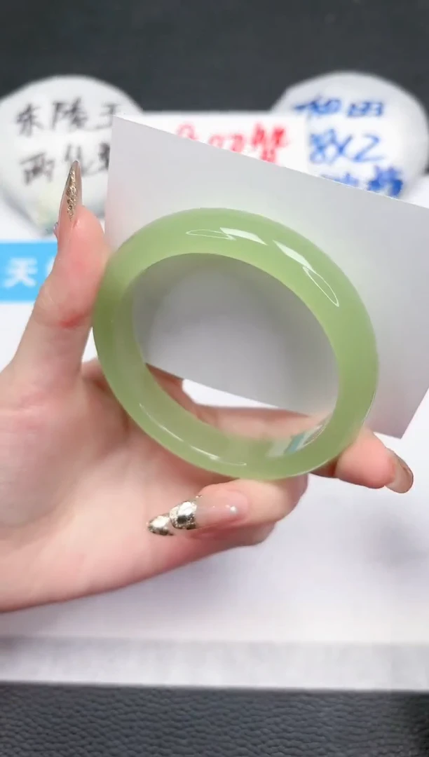 【闪购商品】石英质玉手镯未镶嵌27-59.5