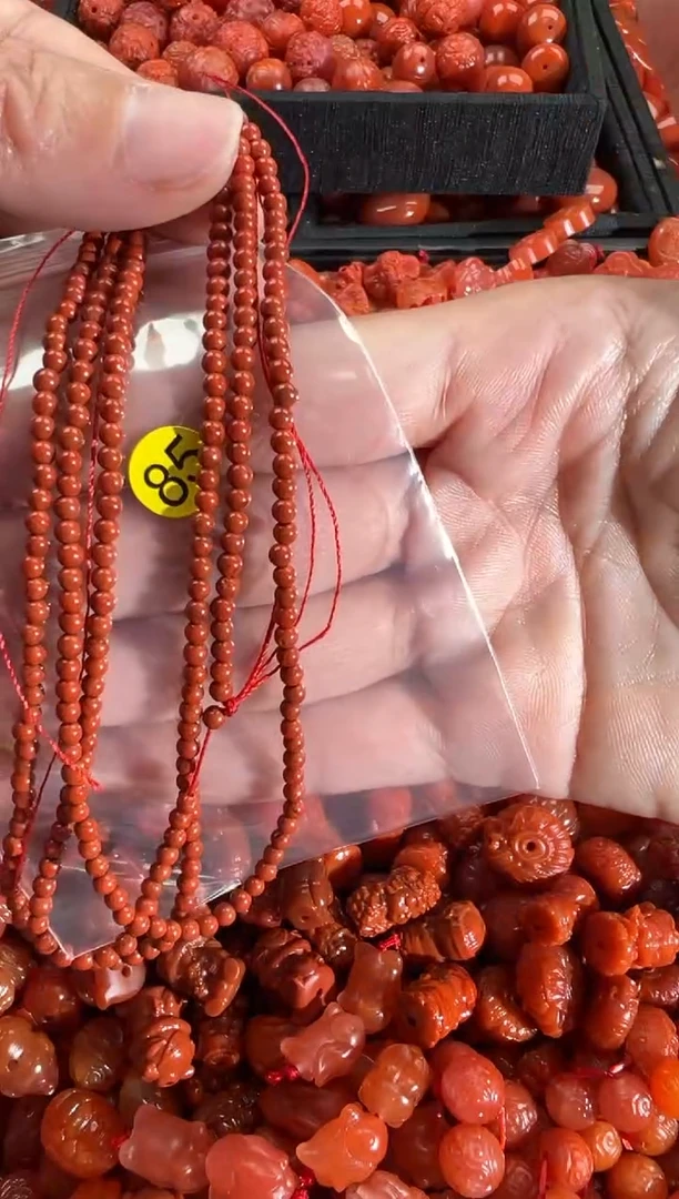 【闪购商品】南红玛瑙颈饰未镶嵌1