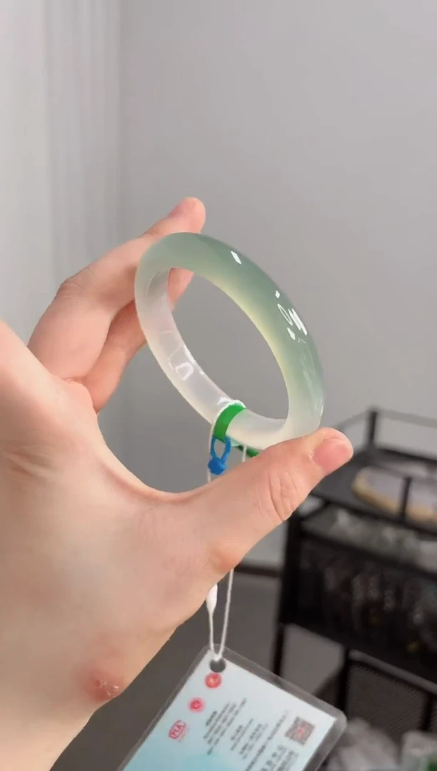 【闪购商品】玛瑙/玉髓手镯未镶嵌55圈