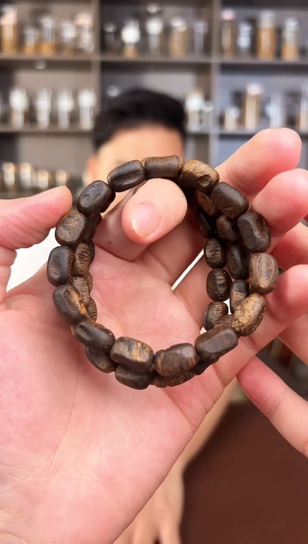 沉香手串22海南莺歌绿棋楠留疤6克 多样性发其一
