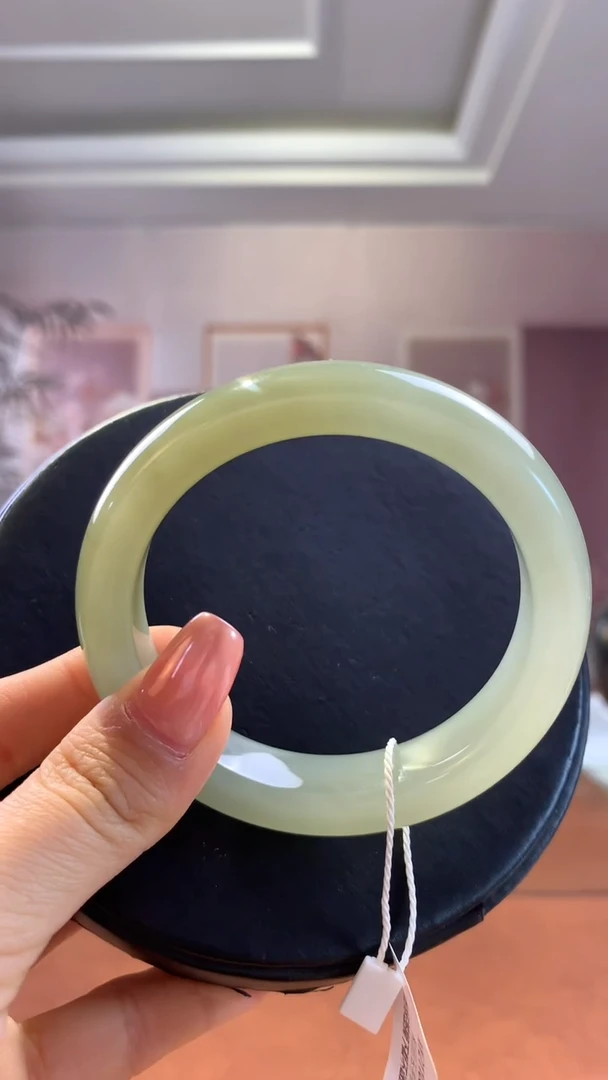 【闪购商品】和田玉手镯未镶嵌59圈手镯