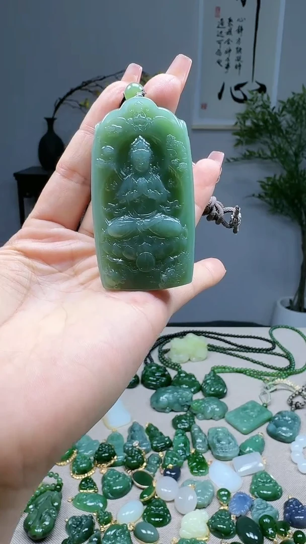 未镶嵌和田玉挂件1