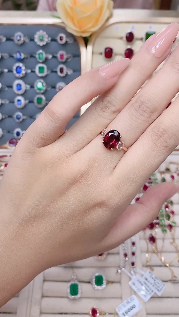 碧玺戒指18K金镶嵌碧玺3.45ct