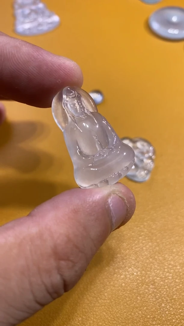 翡翠未镶嵌吊坠(不含链)观音3680