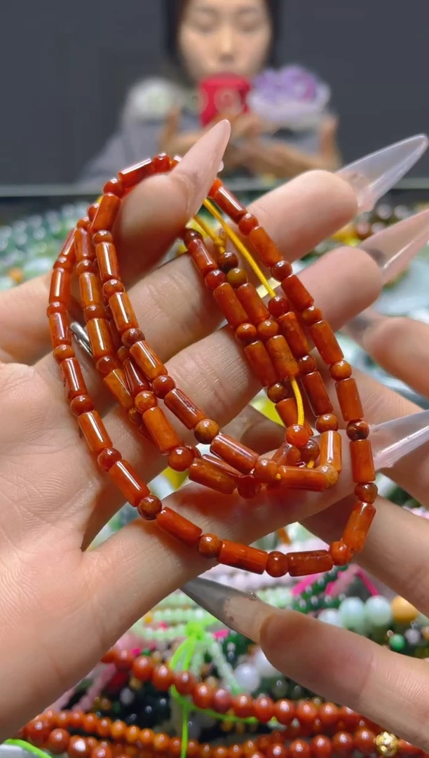 颈饰未镶嵌翡翠4MM