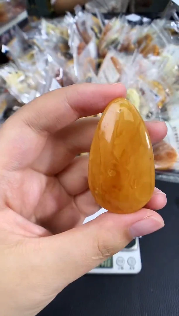 蜜蜡未镶嵌珠宝奇石1