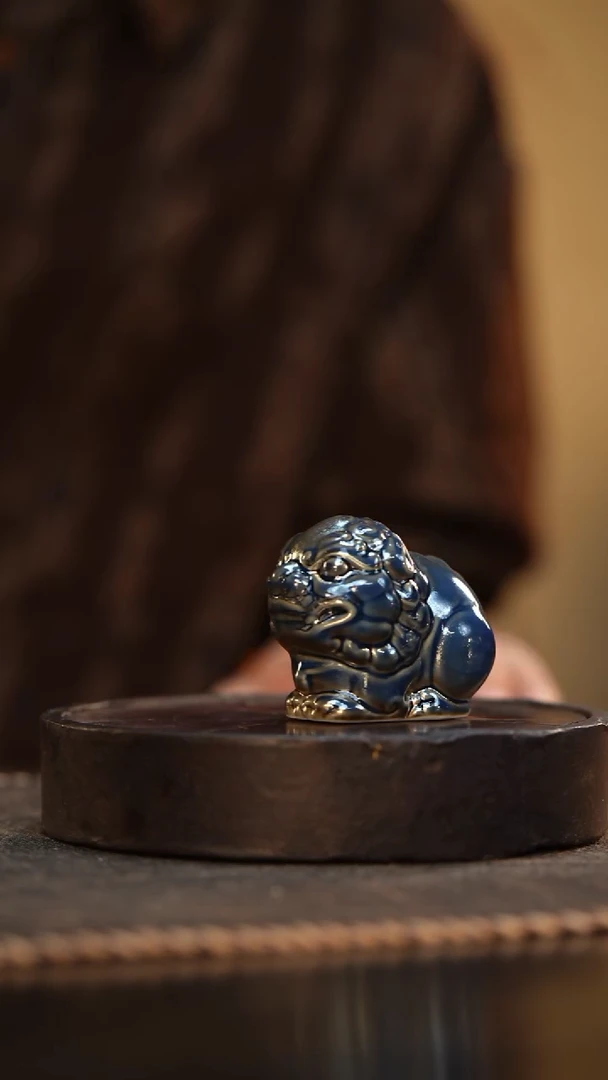 21柴房陶瓷柴烧茶宠小狮子