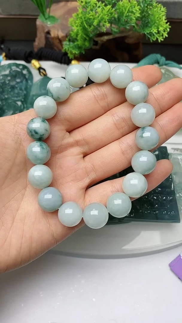 【闪购商品】翡翠颈饰未镶嵌