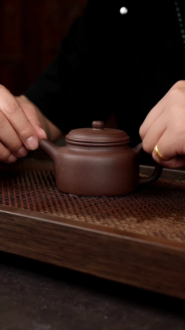 茶壶紫砂紫泥炮嘴德中