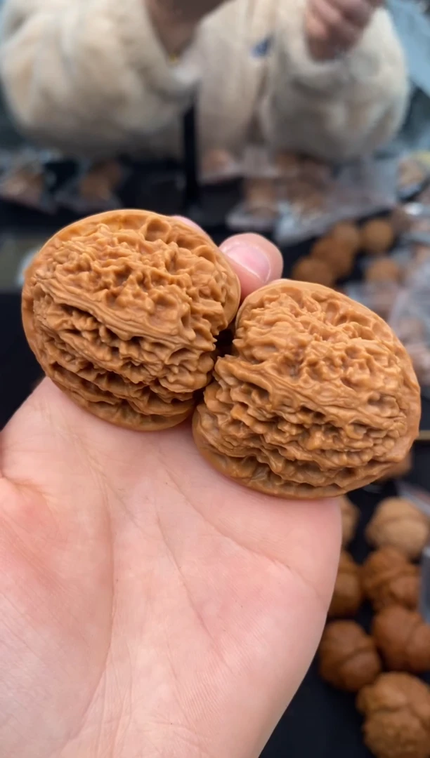 【闪购商品】文玩核桃把件南疆石40-u800