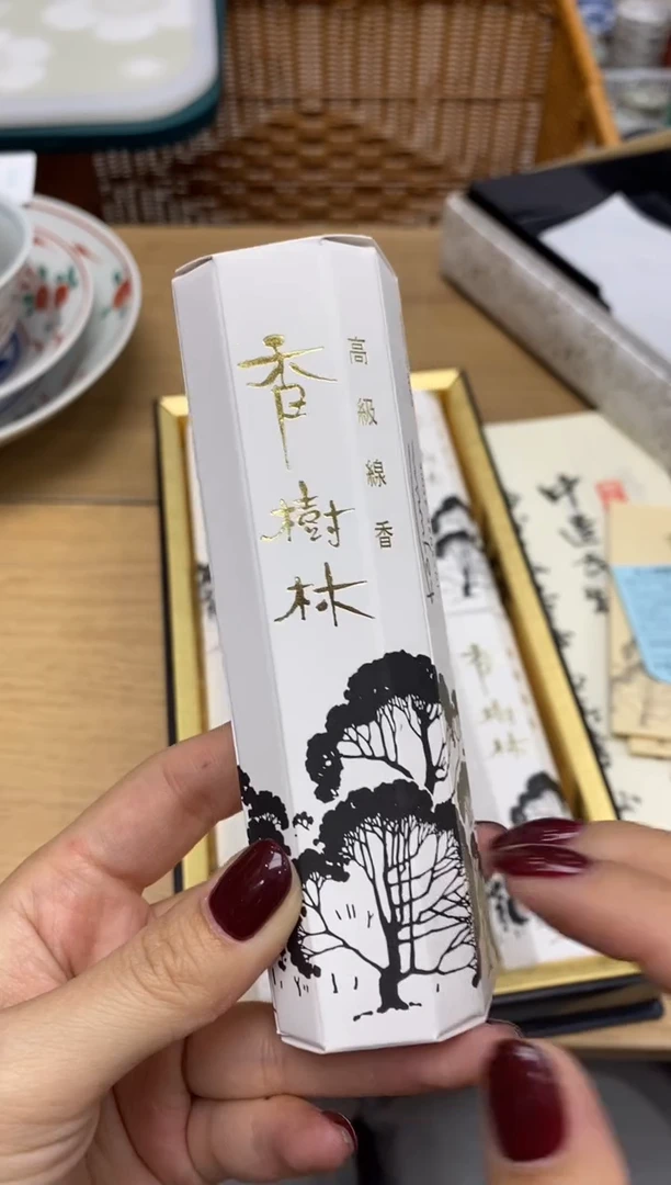 瓷片瓷器之美，尽在隆莲。