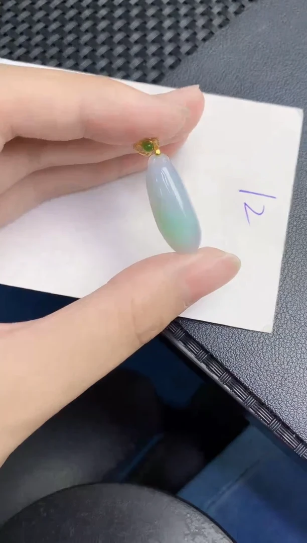 翡翠未镶嵌颈饰天然翡翠緬甸A貨