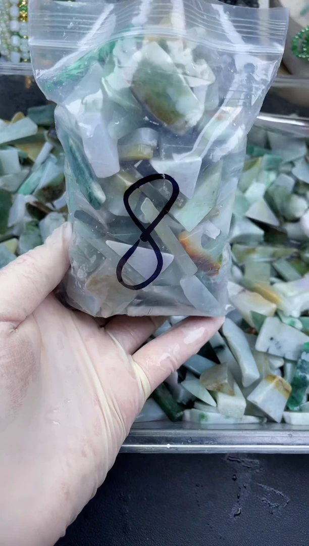 【闪购商品】翡翠颈饰未镶嵌天然翡翠边角中号500克8