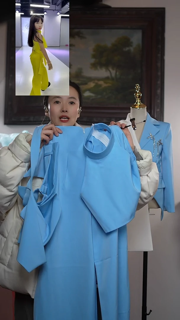 C**m150码挂脖+腰带裤艺桐轩儿童潮服