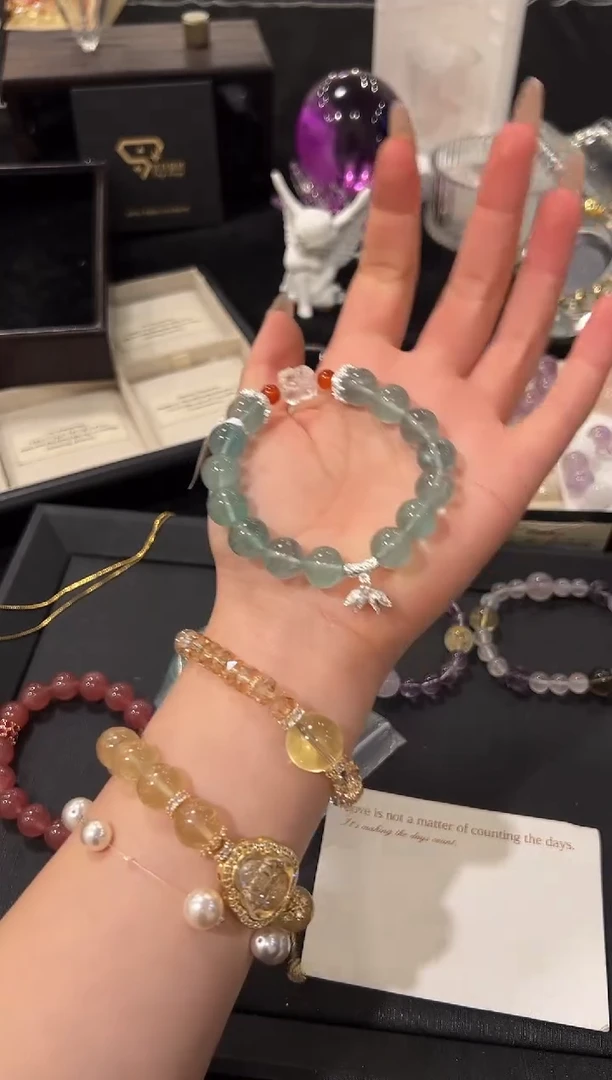 未镶嵌手链水晶绿萤石设计款手串