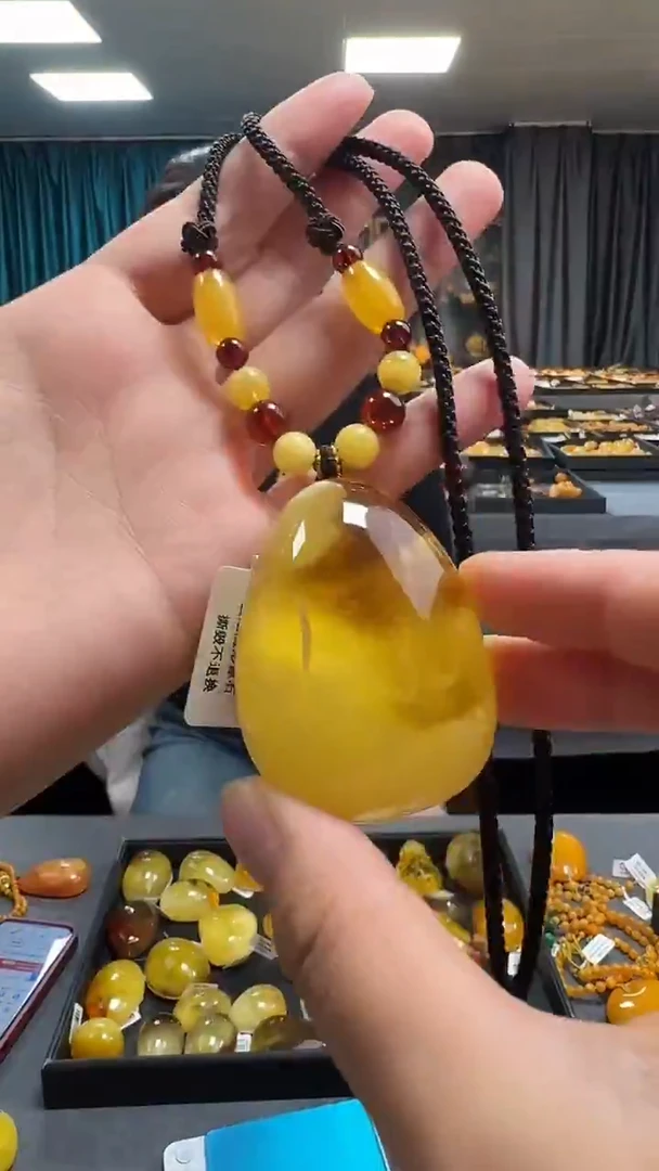 琥珀颈饰未镶嵌天然保真蜜蜡水滴套装（送绳子）
