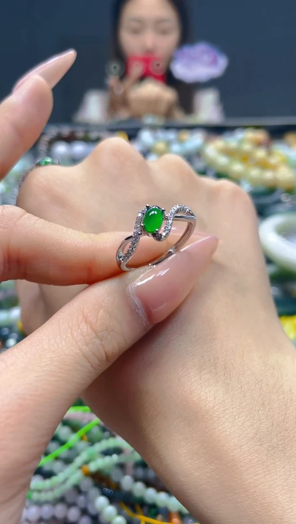 颈饰未镶嵌翡翠/J/翡翠A货，一件也是批发价