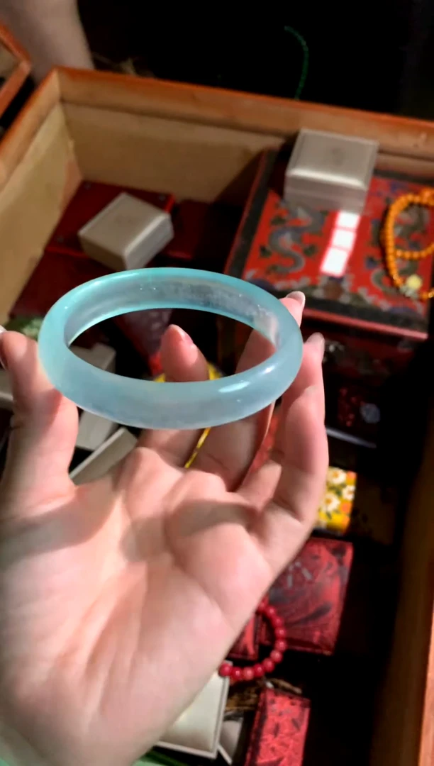 未镶嵌手镯翡翠润玉潭精品专属摆件