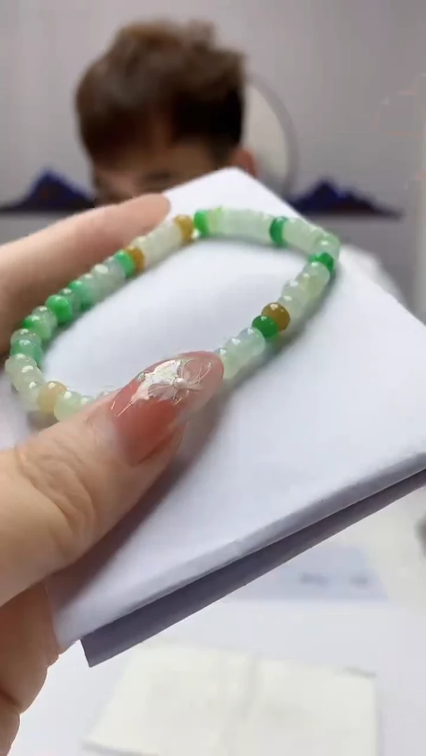 【闪购商品】定制翡翠未镶嵌4868DD-毛货手串132