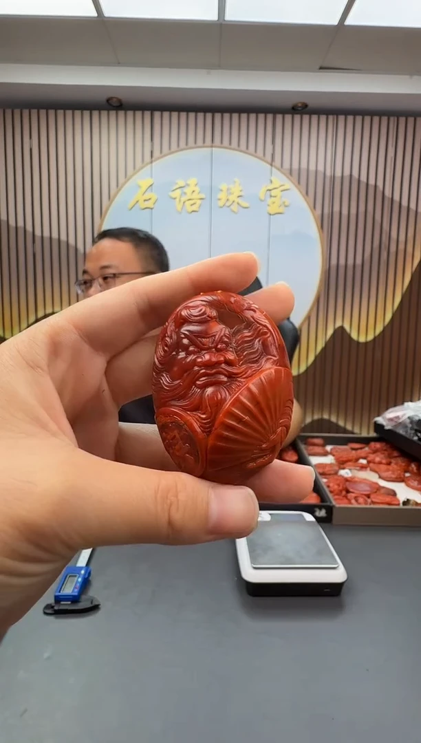 未镶嵌雕刻南红玛瑙042ZB0831产品一个