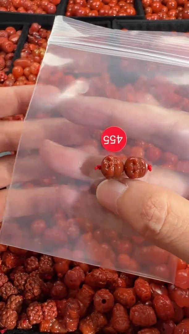 颈饰未镶嵌南红玛瑙1