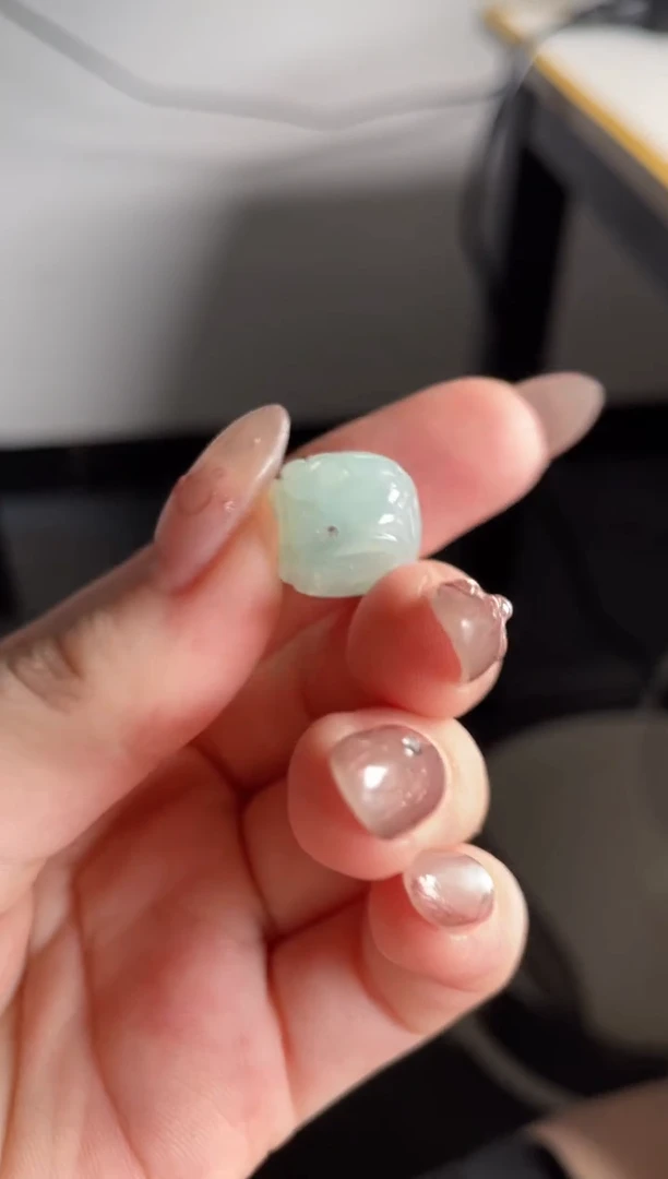 翡翠未镶嵌颈饰收到货48小时鉴赏期（超时不退不换）