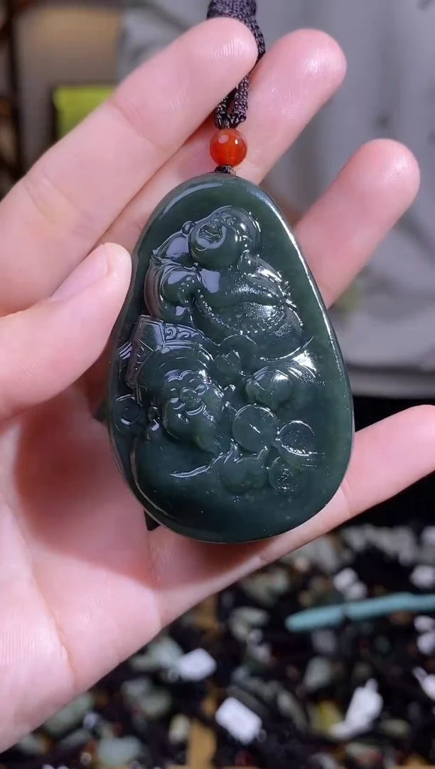 颈饰未镶嵌和田玉1