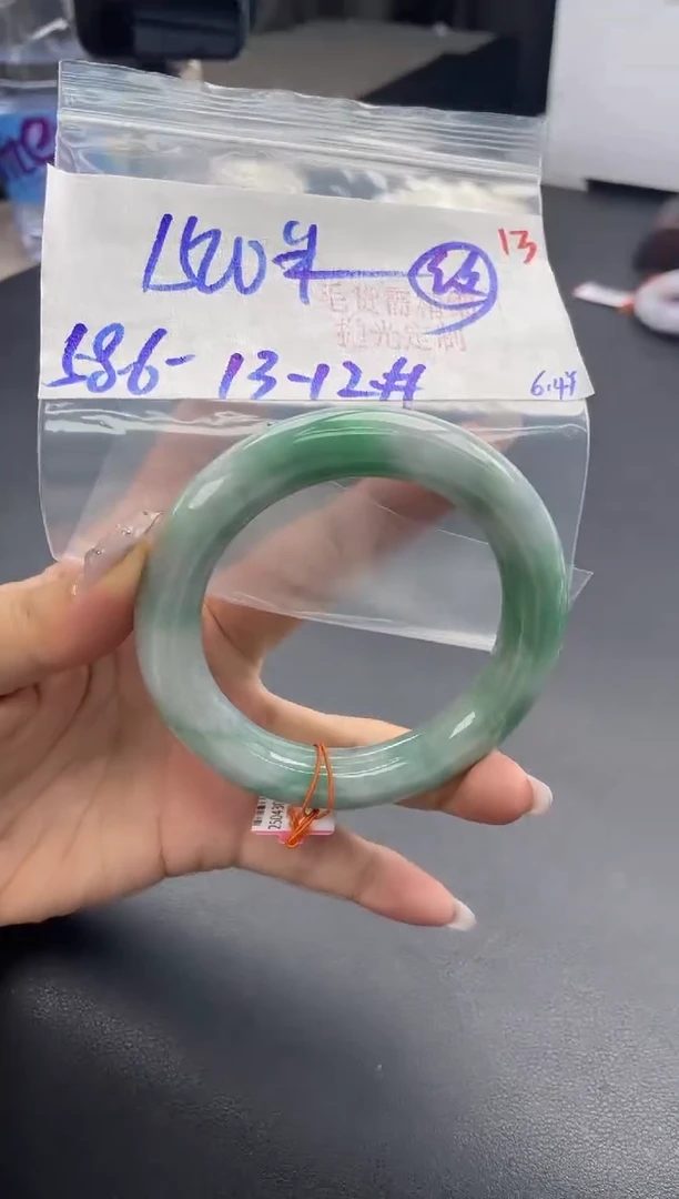 定制翡翠未镶嵌毛货需精细抛光+13手镯+1500元