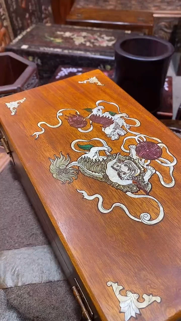 木木雕款文*盒子一个