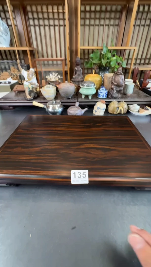 摆件王*某  注意：回流商品，默认有瑕，不退不换。