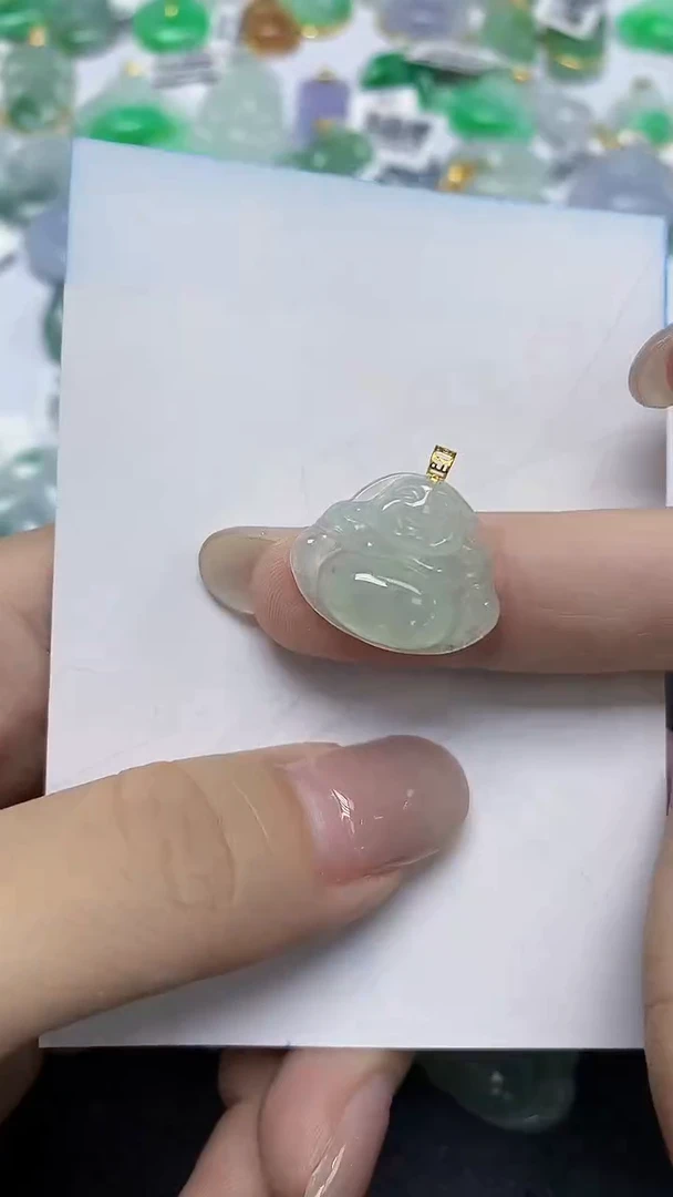 翡翠18K金镶嵌颈饰天然缅甸翡翠A货