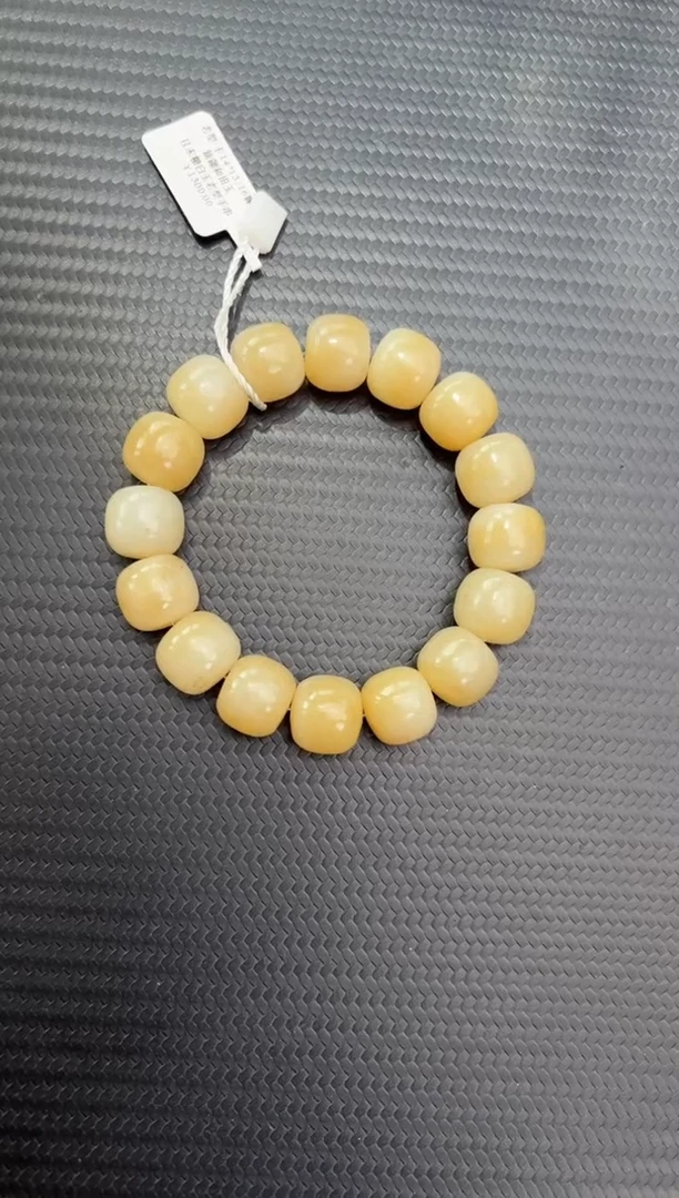 未镶嵌手串和田玉且末微色差糖白卡14老型手串