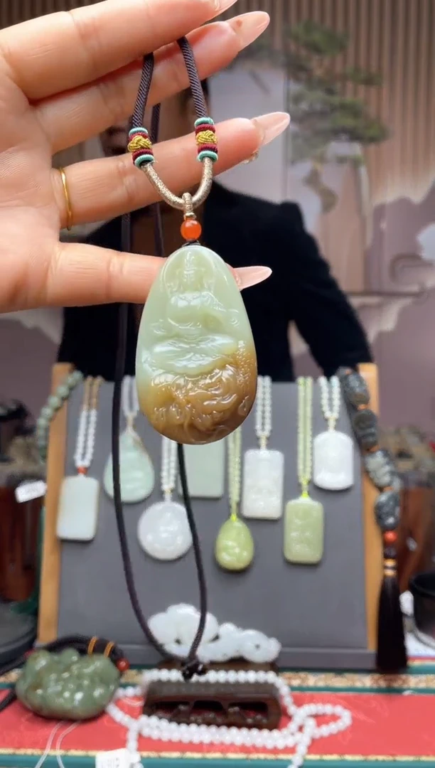 【闪购商品】和田玉颈饰未镶嵌一