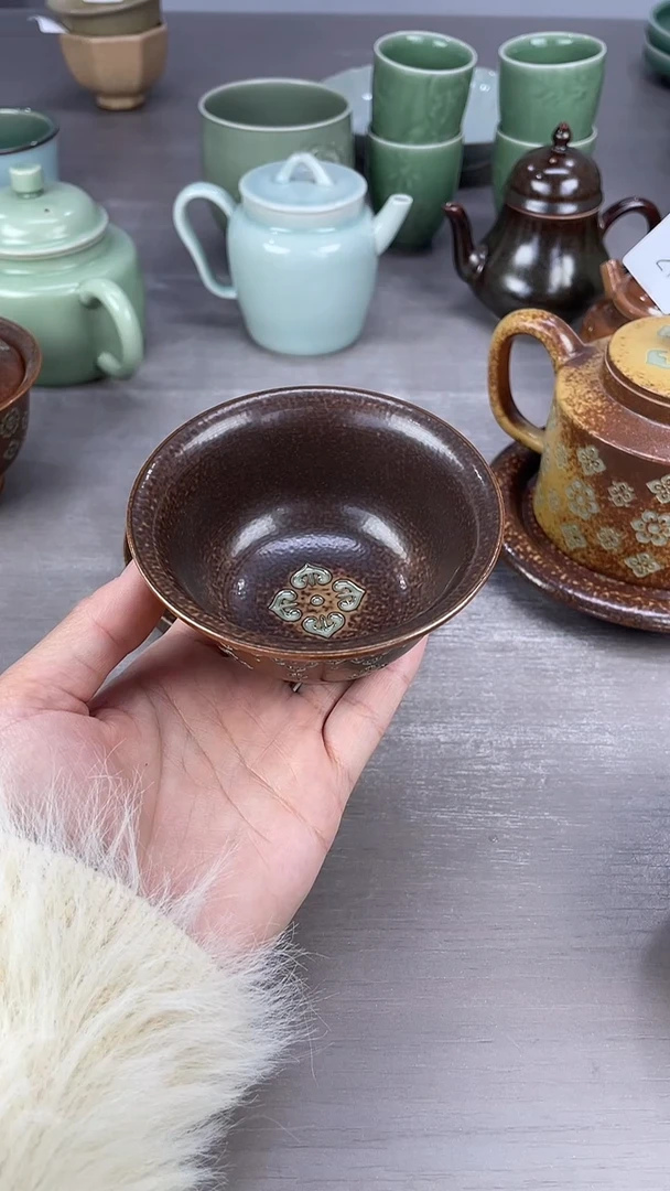 青瓷仓储福利清仓