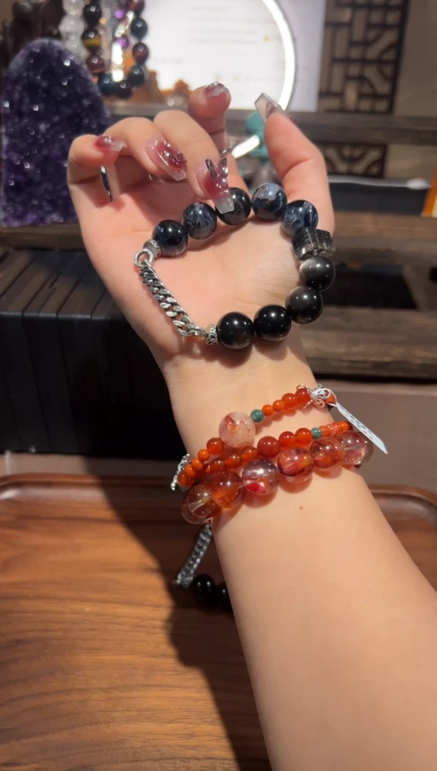【闪购商品】水晶手链合金彼得石