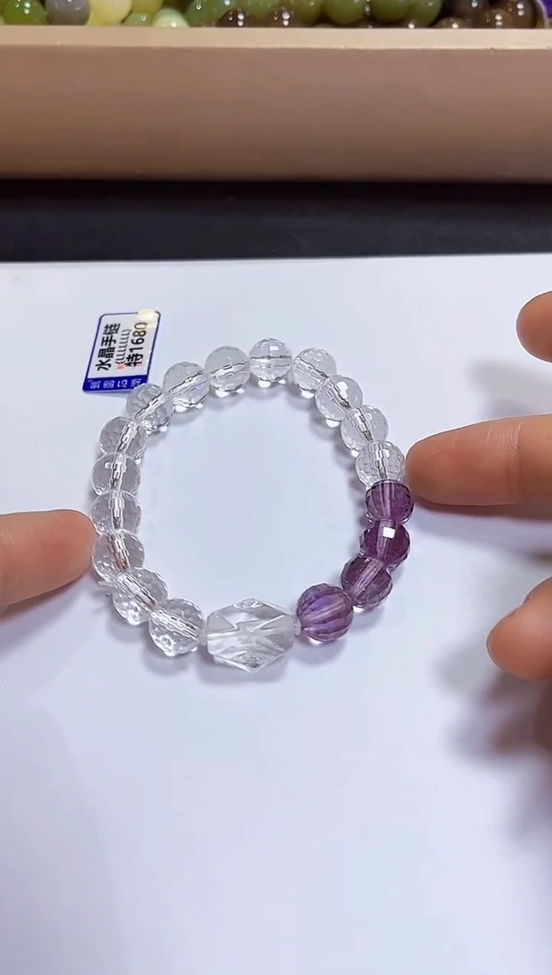 颈饰未镶嵌水晶手链