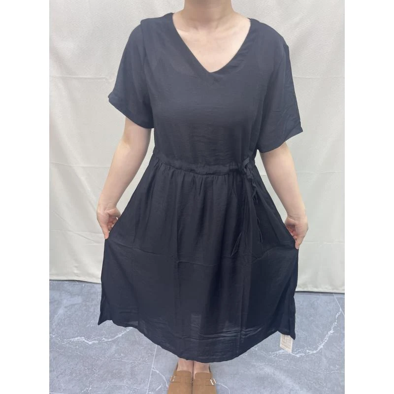 8579夏季新款V领黑色收腰短袖连衣裙
